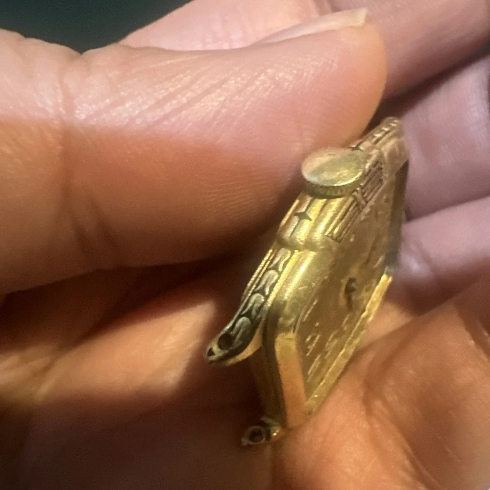 Vintage Elgin 15 Jewel Manual Wind Mens watch Parts/Repair  Gold -No Back Cover